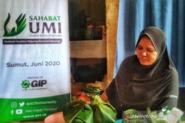 ACT Sumut salurkan bantuan untuk pedagang tape keliling di Medan