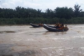 Basarnas terus cari nenek tenggelam di Sungai Durian Aceh Tamiang