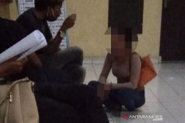 Polisi grebek panti pijat "plus" yang beroperasi di tengah pandemi