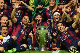 Dani Alves samakan Barcelona musim 2014/15 dengan Muhammad Ali