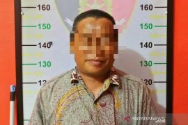 JD berusaha jual 150 liter premium ilegal