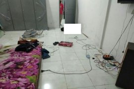 Penemuan mayat dengan kondisi sudah membusuk di dalam rumah hebohkan warga