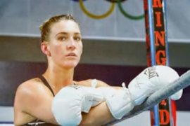 Petinju Mikaela Mayer batal tanding karena positif COVID-19