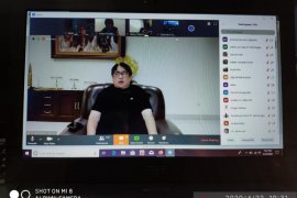 PT Timah serahkan 3.000 rapid test bantu Satgas COVID-19 Babel