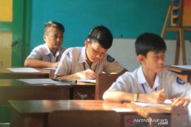 Disdik Bandung masih kaji program Pemprov soal PPDB anak tenaga medis