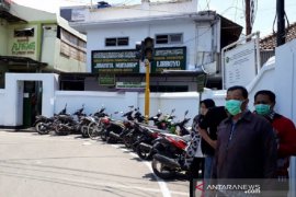 Ponpes Lirboyo Kediri keberatan foto pengasuhnya dicatut di Youtube