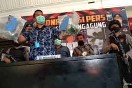 Terlibat onar dan lempar botol bir di rumdin bupati, legislator PDIP lolos dari jeratan hukum