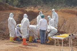 Pemakaman satu PDP Corona mendapat pengawalan anggota TNI/Polri