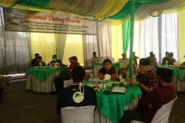 Diskusi satu bulan pasca banjir bandang, masyarakat butuh kepastian rehab rekon