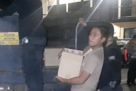 Ratusan botol minuman alkohol ilegal disita polisi
