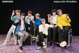 Samsung luncurkan Galaxy S20+ dan Galaxy Buds+ edisi khusus BTS