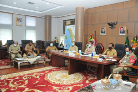 Pemprov Sumbar kaji skenario membuka sekolah era normal baru pada Juli 2020