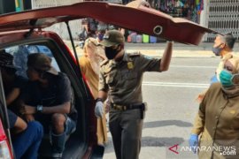 Tim Gabungan Pangkalpinang jaring enam pengamen dan dua anak jalanan