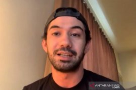 Tantangan Reza Rahadian garap miniseri "Sementara, Selamanya"