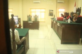 Vonis tujuh tahanan politik Papua 10-11 bulan penjara