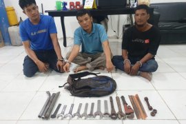 Polisi ringkus komplotan spesialis maling kran PT Chevron