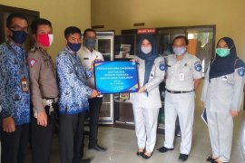 Bikin tampil beda, Jasa Raharja Jambi renovasi pojok baca Samsat Sarolangun