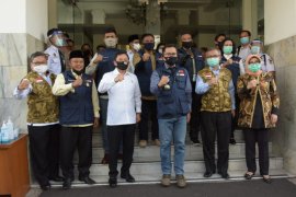 Dua menteri puji kinerja penanggulangan COVID-19 Pemprov Jabar