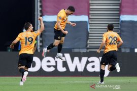 Wolve petik tiga poin di kandang West Ham