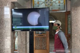 Gerhana matahari parsial terlihat sempurna 12 persen di Aceh