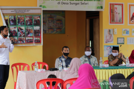 BNI Cabang Dumai dan Dinsos Bengkalis edukasi penerima Bansos