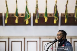 Evaluasi penanganan COVID-19 di Jabar