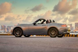 Jepretan keren Mazda MX-5 R-Sport edisi terbatas