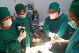 Fasilitas operasi ortopedi RSU Chasan Boesoerie di Ternate masih  minim