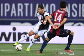 Liga Italia: Pelatih Bologna keluhkan transfer Takehiro Tomiyasu ke Arsenal