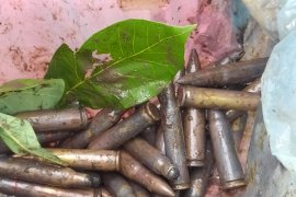 Tengah mancing, mahasiswa Pekanbaru malah dapatkan puluhan peluru dalam parit