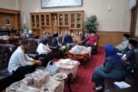 Dewan Provinsi Jambi minta Baznas prioritaskan zakat produktif