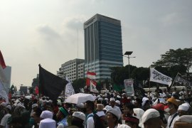 Demo RUU HIP, jalan Gatot Subroto arah Slipi ditutup