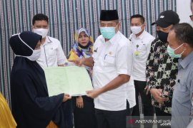 219 Warga Minas terima sertifikat lahan TORA kebun sawit bersertifikasi ISPO