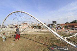 Penataan alun-alun Jatibarang