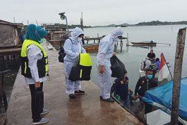 Tim medis sisir penyebaran COVID-19 hingga ke pulau penyangga