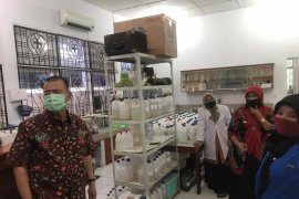 Sumbar bisa tambah laboratorium uji sampel usap