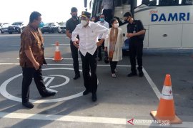 Menhub:  Pandemi COVID-19 ancam kebangkrutan industri penerbangan