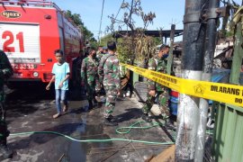 Lima asrama TNI di Bali terbakar