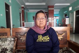 Keluarga pasien dihipnotis di RS Urip Sumoharjo, emas dan handphone raib