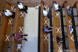 Gereja Katedral Denpasar batasi jemaat ibadah Natal