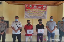 HUT Bhayangkara ke-74, PT KTU Siak latih masyarakat beternak itik petelur dan belut