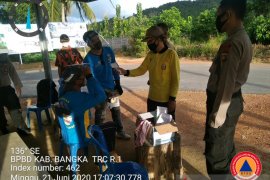 Tim Gugus COVID-19 Bangka pantau aktivitas di sejumlah pantai