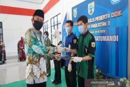 Pelepasan peserta didik SMKN 1 Batumandi dilaksanakan secara online