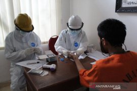 Kejari Gianyar tes cepat kepada 13 tahanan yang "inkracht"