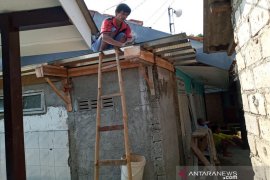 Perbaikan mushalla di Cilendek Bogor Barat