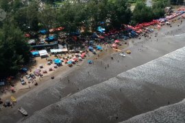 Selama April wisatawan asing tak ada yang berkunjung ke Sumbar