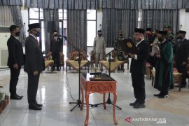 Staf Ahli Gubernur Bidang Ekobang jabat Sekda HST