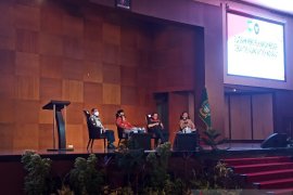 Minister envisages three scenarios if COVID-19 prolongs till 2021