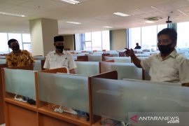 Peserta UTBK dengan hasil tes cepat reaktif akan dialihkan ke gelombang kedua