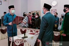 Bupati Bangka Barat lantik Kepala Disdukcapil